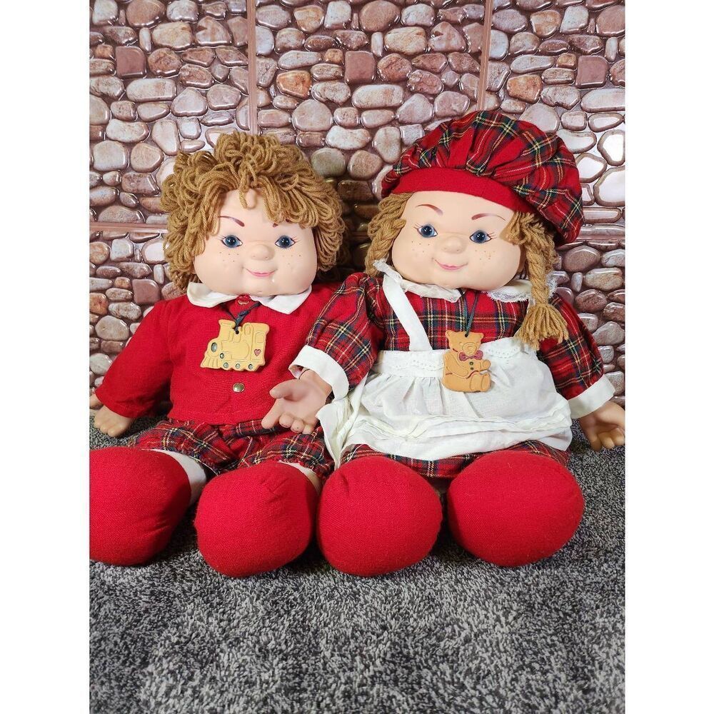 Vintage 1995 House of Lloyd Heather and Glenn dolls #B10